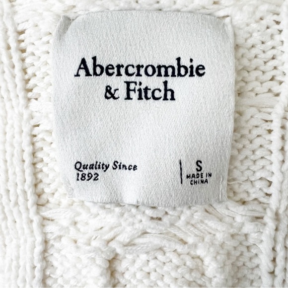 Abercrombie and Fitch Cable Knit Cardigan Sweater - Picture 5 of 5
